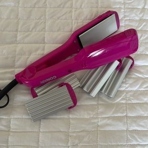 Conair 3 in 1 stying iron - straightener, krimper, and waver